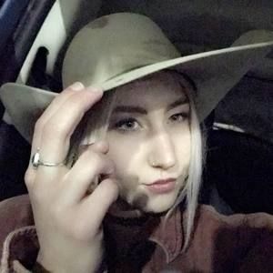 Meet your Posher, Bethany